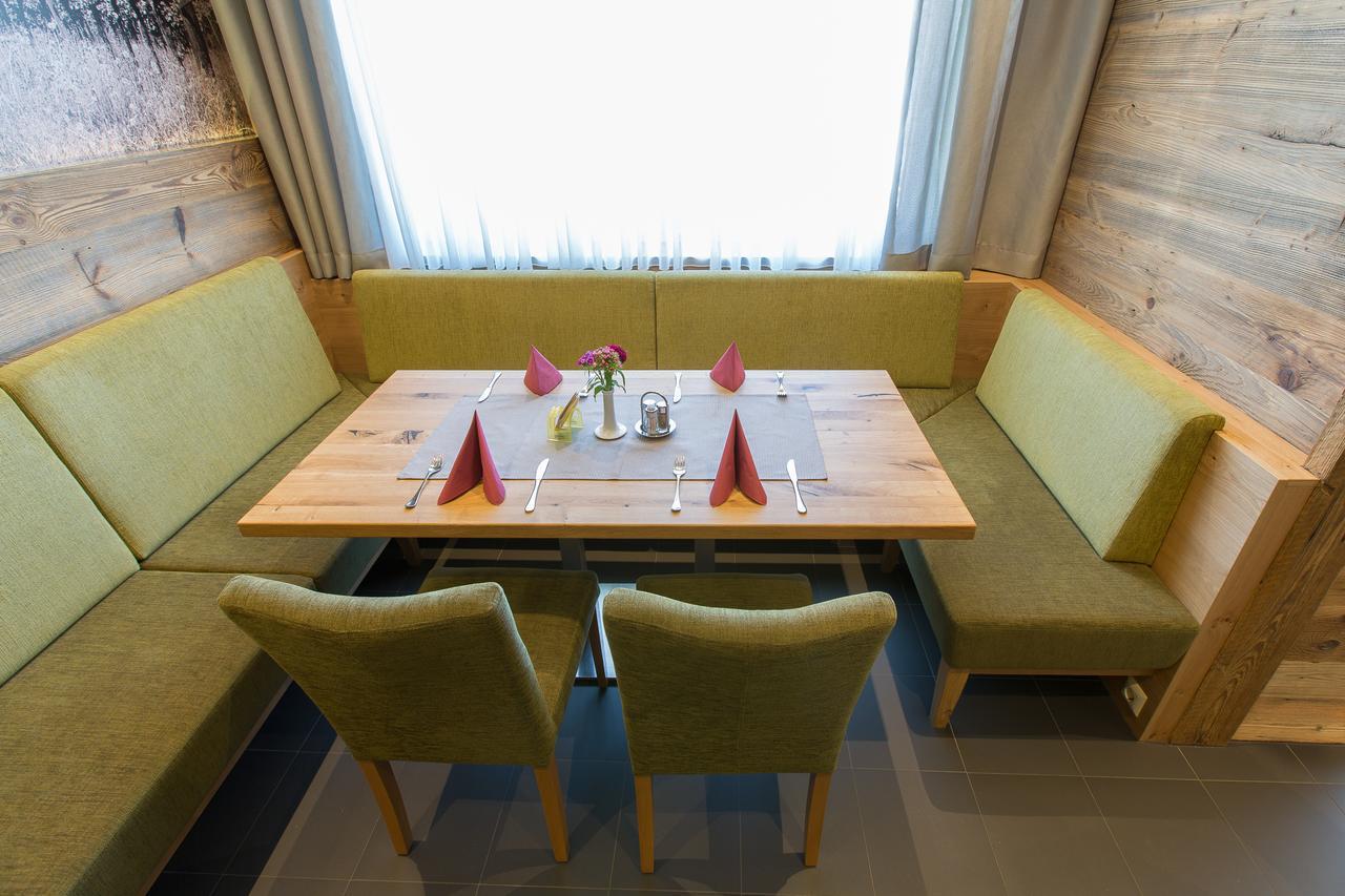 Hotel-Restaurant Schweinberger Stetten ภายนอก รูปภาพ