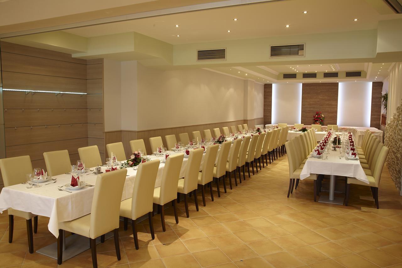 Hotel-Restaurant Schweinberger Stetten ภายนอก รูปภาพ